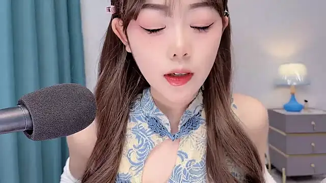 smalldaisy's Live XXX Chat