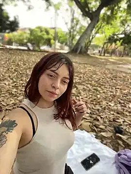 RojitasTeaseX_ Adlı Modelin Web Kamerası Şovu