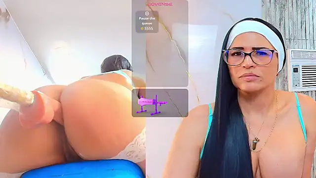 Isis_car0lina Adlı Modelin Web Kamerası Şovu