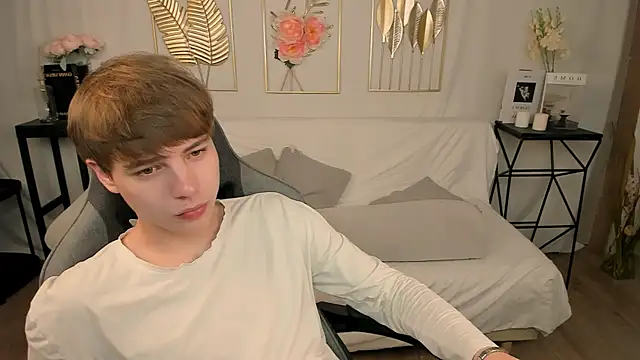 andyyzzz Show Webcam