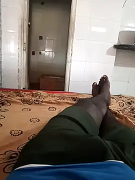 Tamilpaiyan07のウェブカメラショー