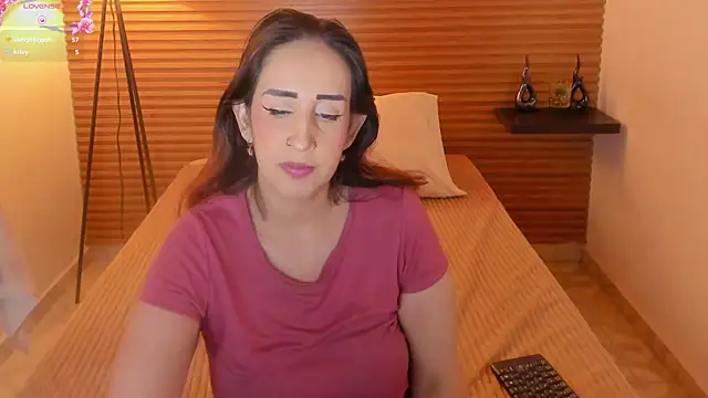 Show modela Jadde_hamad na web-kameri