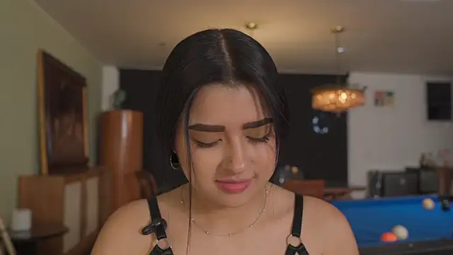 Emilyy05_ Obrolan Langsung XXX