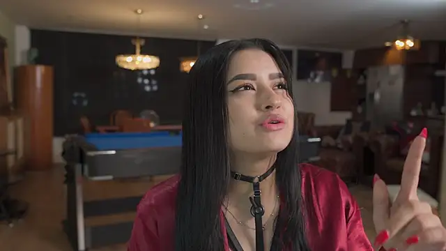 Emilyy05_ লাইভ XXX চ্যাট