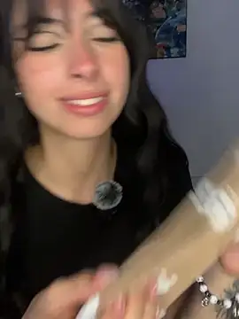 junorise23's Live XXX Chat