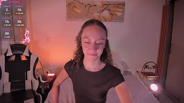ChloeMoreti's Live XXX Chat