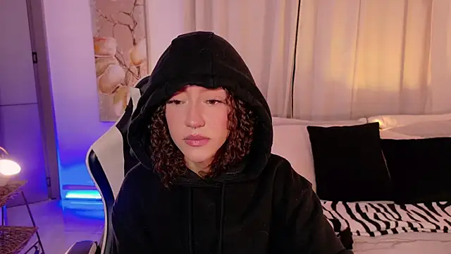 ChloeMoreti 라이브 XXX 채팅