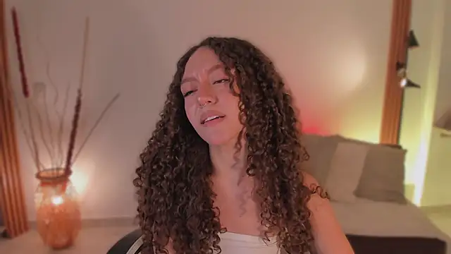 צ'אט XXX בשידור חי של ChloeMoreti
