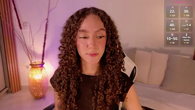 ChloeMoreti Chat XXX in diretta
