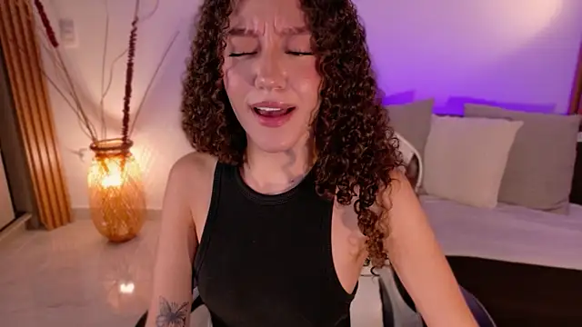 Živý XXX chat ChloeMoreti