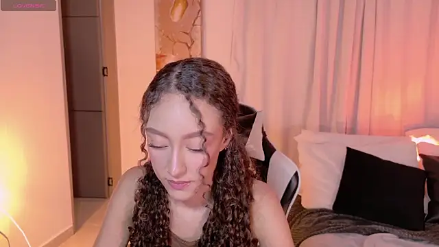 ChloeMoreti Obrolan Langsung XXX
