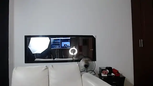 liss_curly's Webcam Show