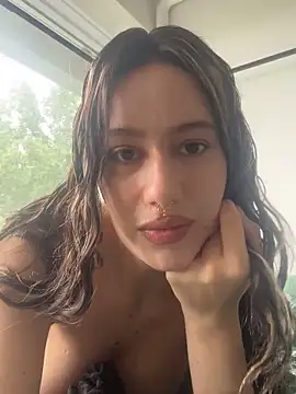 lolalolitaxx webcam show