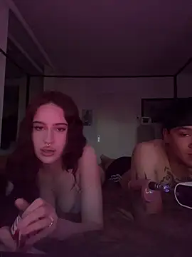 Živá chatovací místnost lolalolitaxx
