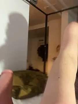 lolalolitaxx Adlı Modelin Canlı Sohbet Odası