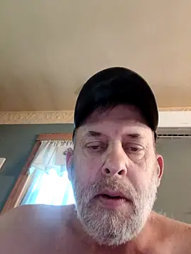 FragrantToe529 Show in webcam