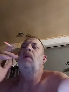 FragrantToe529 Show in webcam