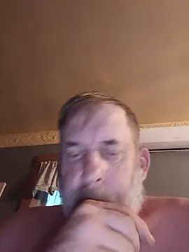 FragrantToe529 Show in webcam