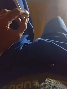 Pokazy przed kamerką – Dennys800