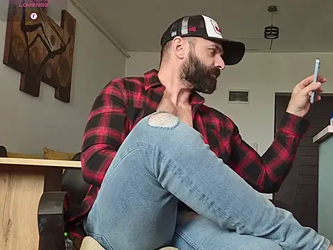 GipsyKingRo: διαδικτυακό σόου στην κάμερα