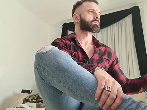 GipsyKingRo: διαδικτυακό σόου στην κάμερα