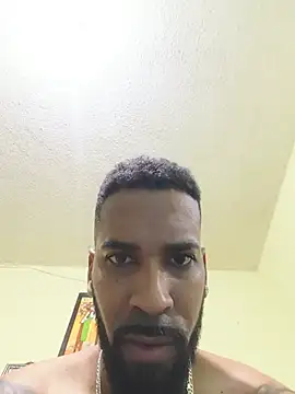 Show modela Chocoficial na web-kameri