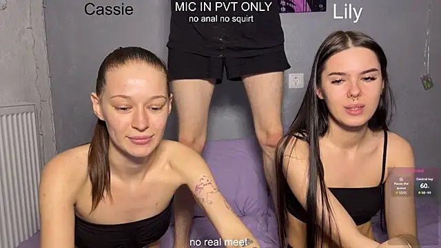 girls_secretsのウェブカメラショー