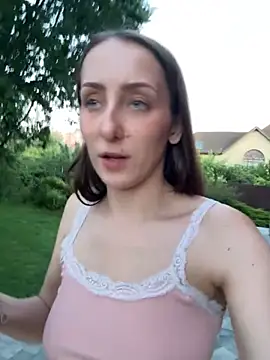 FlexibleDoll_ Show in webcam