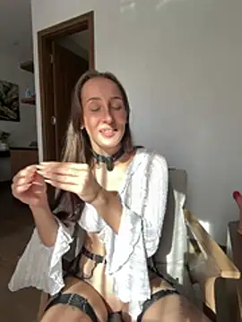 הופעת וובקאם של FlexibleDoll_