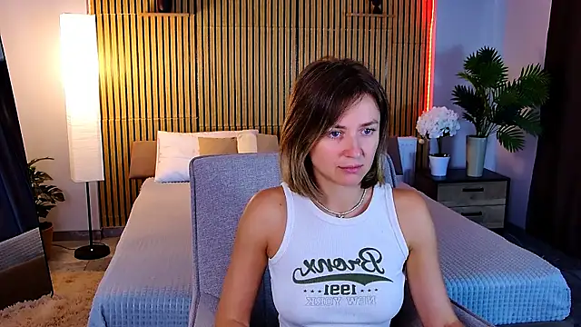 XXX chat uživo modela EmeraldGlow