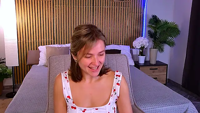 Chat +18 de EmeraldGlow ao vivo