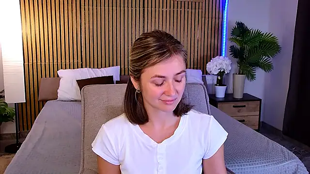 EmeraldGlown Live XXX chat
