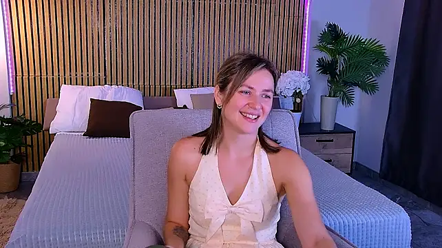 Chat XXX en directo de EmeraldGlow