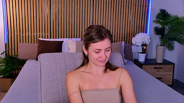 EmeraldGlow Chat XXX live