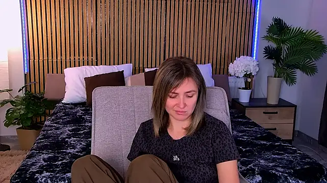 XXX chat uživo modela EmeraldGlow