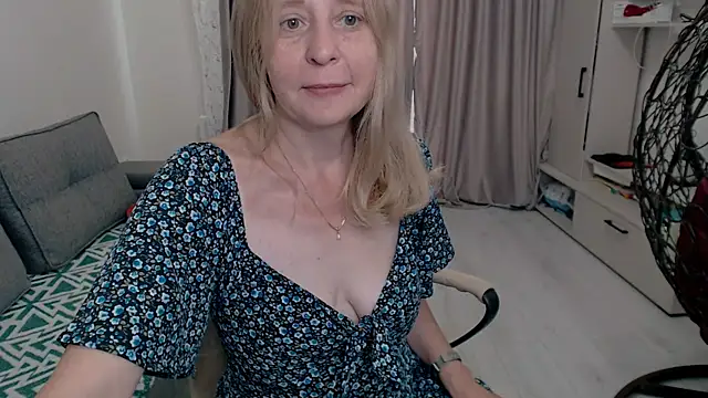 Saule_V's Live XXX Chat