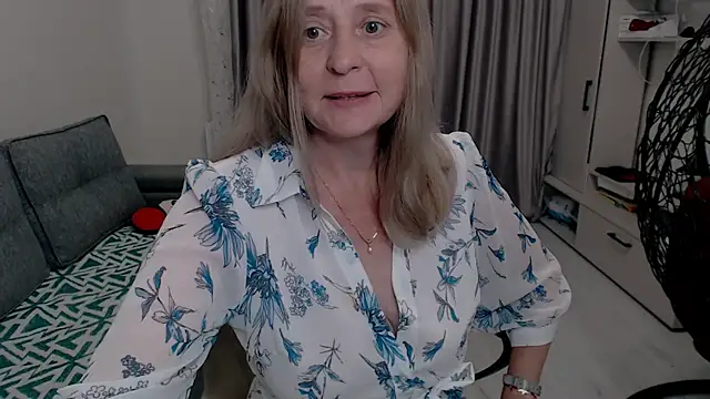 Saule_V Chat XXX in diretta