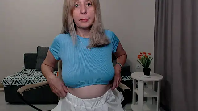 Saule_V's Live XXX Chat