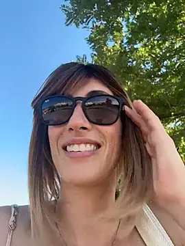 Show modela SugarLily24 na web-kameri