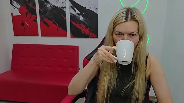 XXX chat uživo modela MelissaTyler