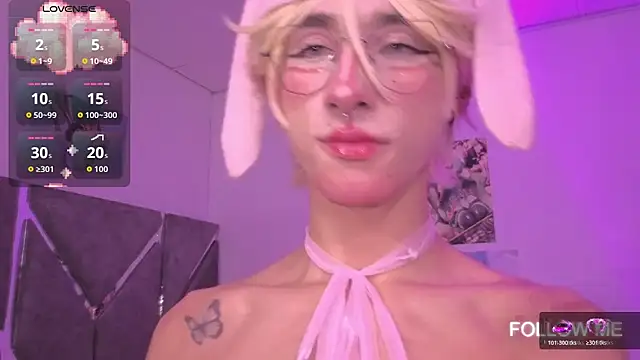 Show modela Kitsuneplay_ na web-kameri