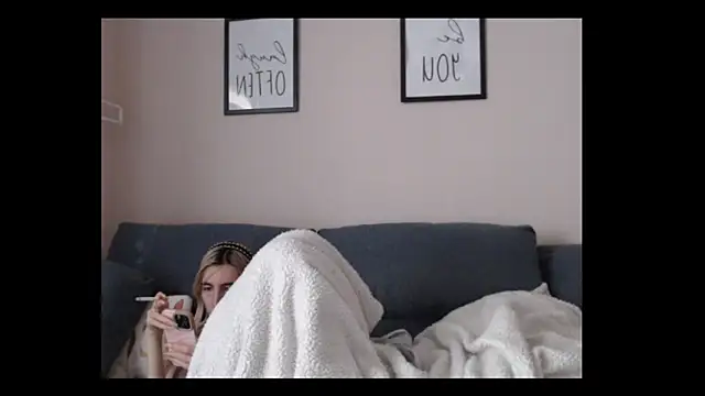 BarbieBlondieGirl – Naživo chatovacia miestnosť