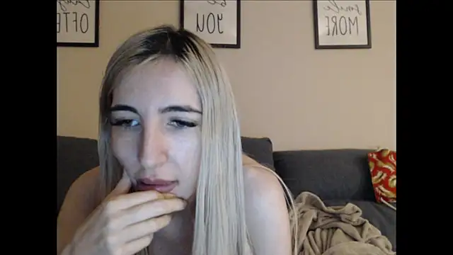 BarbieBlondieGirl's Webcam Show