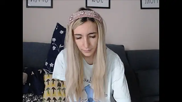 BarbieBlondieGirl: вебкам-шоу