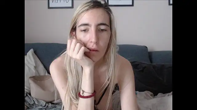 BarbieBlondieGirl's Live XXX Chat