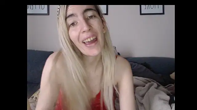 BarbieBlondieGirl Adlı Modelin Canlı XXX Sohbeti