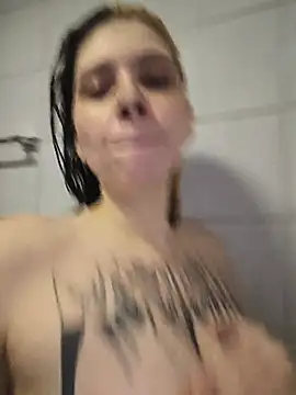 whatevaandissues Webcam Show
