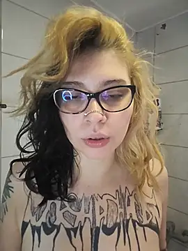 whatevaandissues Pertunjukan Webcam