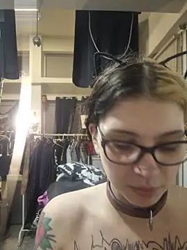whatevaandissues – webcam-show