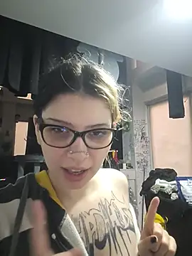 whatevaandissues' Live XXX Chat